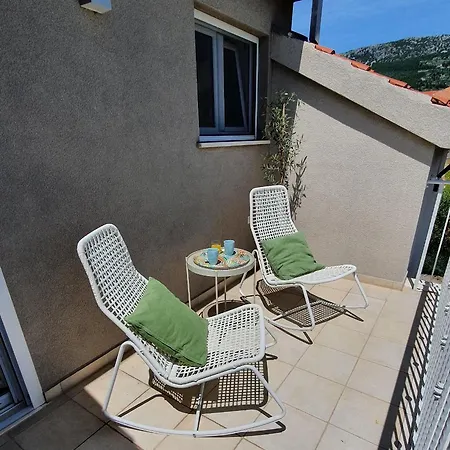 Villa Elysium - Beautiful Family House With Heated Pool Kastela Exterior photo