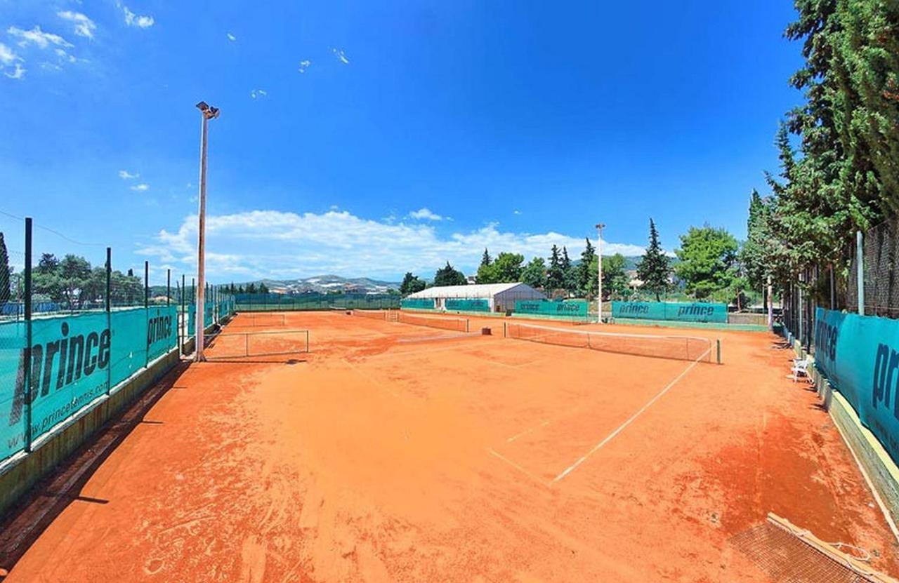 Elysium - Beautiful Family House With Heated Pool * Kastela