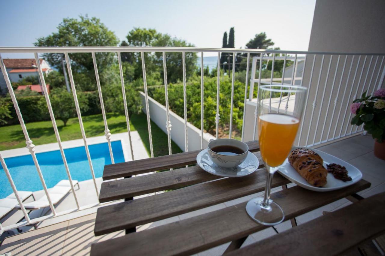 Elysium - Beautiful Family House With Heated Pool *