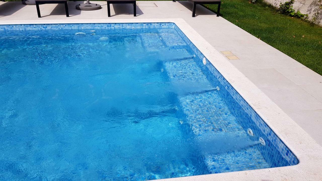 Villa Elysium - Beautiful Family House With Heated Pool *
